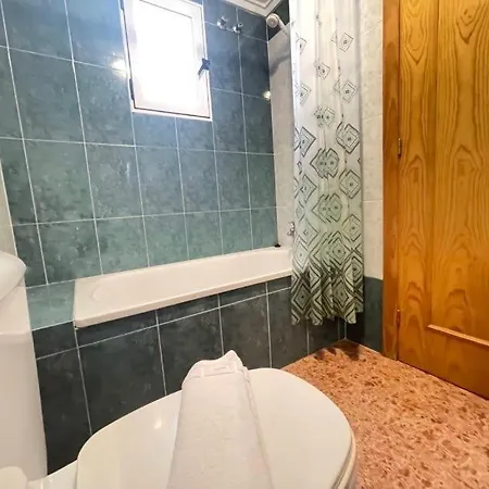 דירה 2nd Floor Apt With Comm Pool Tv7
