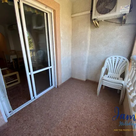 2nd Floor Apt With Comm Pool Tv7 Apartment *