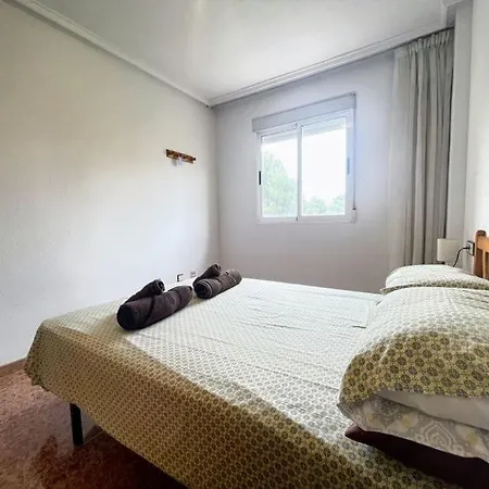 2nd Floor Apt With Comm Pool Tv7